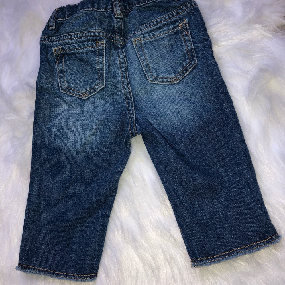 SUPER cute Baby Gap boyfriend jeans - Picture 4 of 5